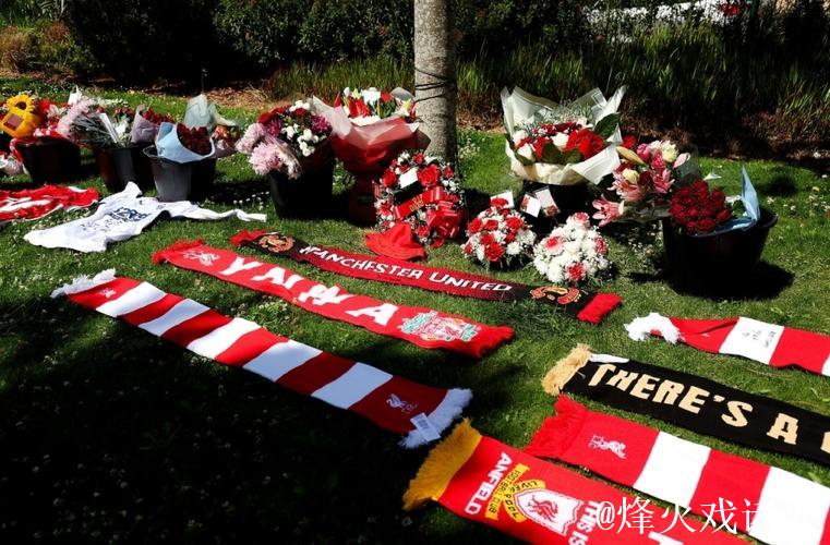 B费谈为若塔献花:缅怀特别的朋友,感谢利物浦让我们致敬若塔 B费谈为若塔献花:缅怀特别的朋友,感谢利物浦让我们致敬若塔